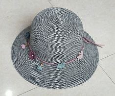 Small fresh shade beach hat Spring Pool Bucket Hat With Curved Brim, White Straw Cap For Vacation, White Cap Straw Hat For Vacation, Summer Beach Straw Cap, Summer Straw Cap For Beach, Summer Straw Hat For Beach, Summer Beach Straw Hat Cap Style, Beachy Spring Cap, Beachy Spring Cap Hat