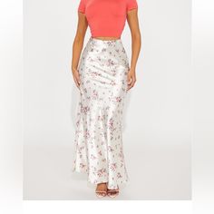 Fashion Nova Maxi Skirt With Flowers. Off White/Champagne Color. Ordered Because It’s Beautiful But It Didn’t Fit. Size Large But Very Little Stretch. Wouldn’t Recommend For Curvier Women. Send Me An Offer Or Bundle To Save! Champagne Fashion, Skirt With Flowers, Buy Myself Flowers, Neat Casual Outfits, Night Skirt, Modest Dresses Fashion, Satin Maxi Skirt, African Print Dress Designs, White Champagne