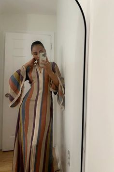 Elegant African dress wedding or Eid outfit idea African Dress Wedding, Eid Outfits African, African Abaya, Eid Abaya, Outfit Ideas 2024, Ankara Long Gown Styles, Eid Outfit, Hijab Fashionista, Naija Fashion