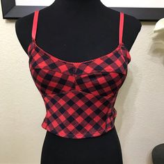 Intimately Free People Cropped Cami Adjustable Straps Polyester, Rayon, Spandex Machine Wash New Never Worn!! Cotton Lace Tops, Boxy Crop Top, Madras Plaid, Puff Sleeve Crop Top, Cropped Cami, Cami Crop Top, Ribbed Tank Tops, Floral Crop Tops, Lace Crop Tops