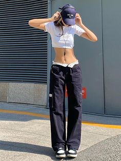 Age: 18-24Pant Style: Wide leg pantsFront Style: PleatedWaist Type: MIDPattern Type: SolidDecoration: ButtonClosure Type: button flyFabric Type: BroadclothFit Type: LOOSEStyle: High StreetLength: full lengthMaterial: POLYESTER,SPANDEXGender: WOMENElasticity: Medium Strecthy2k: sweatpants womenstreetwear women: harajuku Y2k Style Mid-rise Streetwear Bottoms, Y2k Mid-rise Bottoms For Streetwear, Non-stretch Y2k Style Streetwear Pants, Y2k Style Mid-rise Pants For Streetwear, Y2k Mid-rise Pants For Streetwear, Y2k Style Straight Leg Parachute Pants For Summer, Y2k Mid-rise Non-stretch Pants, Y2k Style Cotton Straight Pants, Y2k Non-stretch Mid-rise Pants