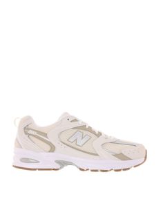 Skor från New Balance Dina vardagliga följeslagare Låg design Hälflik för enkel påtagning Stängs med snörning Vadderad plös och häl New Balance-logga Med perforering för ventilering ABZORB-mellansula ger responsiv dämpning Tålig yttersula i gummi Greppvänlig undersida Neutral Sneakers, Balance Branding, Balance Logo, Sacs Tote Bags, Zapatillas New Balance, Beige Sneakers, Baskets Adidas, Trainer Heels, Logo New