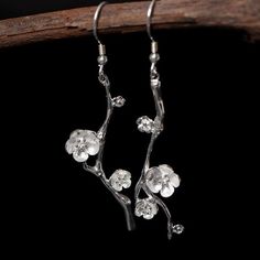 Elegant Assymetrical Flower Shaped Silver Drop Earrings - Wnkrs Simple Silver Jewelry, Asymmetrical Earrings, Mens Silver Necklace, Sterling Silver Drop Earrings, Long Drop Earrings, Silver Jewels, Mens Silver Rings, Silver Drop Earrings, Flower Fashion