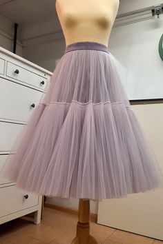 FREE FEDEX DELIVERY INCLUDED! PHONE NUMBER REQUIRED!! Very fluffy tiered skirt is made of soft tulle. This skirt does not add volume to the waist and hips. The entire volume is gathered towards the lower edge: the bottom row layers (together) measure 63m (207ft) of tulle fabric. Take a closer look at the color palette or order tulle swathes via this link: https://www.etsy.com/listing/1127761934/fluffy-tulle-samples-better-resolutio Pictured skirt is 79cm (31 inches) long, Color - #81 (Paris). Th Gathered Long Skirt, Ruffled Tulle Skirt, Princess Skirt Outfit, Layered Tulle Skirt Pattern, Voluminous Tulle Skirt, Tulle Skirt Sewing, Tulle Skirt Pattern, Layering A Dress, Tulle Skirt Women