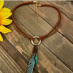 Boho Choker//ring Choker:bohemian Necklace/gypsy - Etsy Boho Choker, Hippie Necklace, Gold Alloys, Feather Charms, Bohemian Necklace, Feather Necklaces, Jewelry Choker, Ring Photos, Choker Necklaces