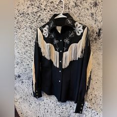 H Bar C Fringe Western Shirt. Pearl Snap Buttons. Size 32. Fits Like A Women’s Small. Does Have A Snag In The Fringe (See Pictures) Used Once For Pictures. Model Wears Small/Medium. Fringe Shirt, The Fringe, Western Shirt, Western Shirts, Shirt Color, Top Blouse, Blouses, Womens Tops, Bar