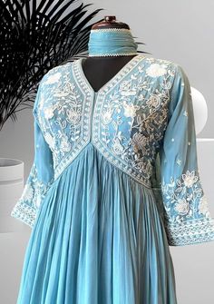 Aliya Cut Anarkali, Aaliya Cut Kurta, Peplum Kurti, Designer Gharara, Alia Cut, Dresses Traditional, Anarkali Dress Pattern