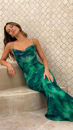 This slip dress features a maxi length, elastic spaghetti straps, cowl neckline, low back. This garment has lining on the skirt and body mesh fabric on the bust, stretchy, slightly sheer, no zipper. Looks Pinterest, Looks Party, Prom Dress Inspiration, Glam Dresses, Looks Chic, Guest Outfit, Stretch Dress, Dance Dresses, Fancy Dresses