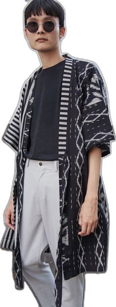 Black Cotton Kimono For Festivals, Bohemian Cotton Top With Geometric Pattern, Traditional Cotton Kimono With Ikat Print, Traditional Cotton Ikat Print Kimono, Traditional Black Cotton Kimono, Traditional Cotton Patterned Kimono, Cotton Kimono With Pattern For Festival, Traditional Patterned Cotton Kimono, Cotton Patterned Kimono For Festivals