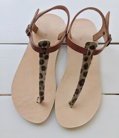 ♥ A pair of high quality,100% genuine Greek leather sandals ♥ You can wear them all day, they are very comfortable ♥ Perfect for everyday adventures, beach, bridal Make a simple measurement to make sure you get the right size! If you take half size, go UP to the nearest whole size Ladies shoe sizes EU3536373839404142 UK23-3.54566.578 USA4.5567891011 cm23.123.824.425.125.826.527.2....27.8 inches__9.19.39.69.910.1510.410.710.9 YOU CAN FIND MORE THAN 100 SANDAL DESIGNS IN MY SHOP: https://www.etsy. Leather T-strap Toe Post Sandals For Summer, Summer Leather Toe Post Slingback Sandals, Leather Toe Ring Sandals With Adjustable Strap, Summer Leather Flip Flops With Leather Sole, Leather Sole Flip Flops For Summer, Summer Leather Flip Flops With Single Toe Strap, Leather Flip Flops With Single Toe Strap For Summer, Leather Strap Sandals For Summer, Adjustable Barefoot Sandals With Leather Sole And Ankle Strap