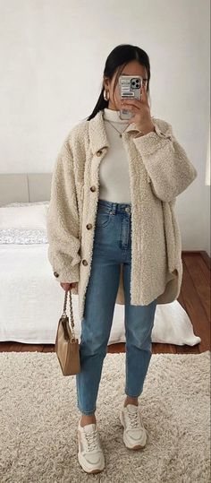 Outfits Aesthetic Winter, Winter Outfits 2022, November Outfits, Fall College Outfits, Outfits Cold, Outfits Con Jeans, Winter Outfits Aesthetic, Winter Outfits Cold, Aesthetic Winter