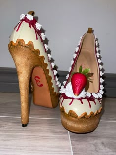 Sweet Cheesecake for Days Dessert Ice Cream Hand Painted Heels Flats - Etsy Artist Shoes, Painted Heels, Hand Painted Heels, Bday Cupcakes, Unique High Heels, Bling Boots, Crazy Heels, Artistic Shoes, Dessert Ice Cream