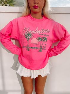 Trendy Spring Beach Sweatshirt, Trendy Sweatshirt For Beach In Spring, Spring Beach Cotton Sweatshirt, Spring Beach Long Sleeve Sweatshirt, Spring Long Sleeve Sweatshirt For Beach, Summer Vacation Sweatshirt With Letter Print, Casual Pink Beach Sweatshirt, Pink Cotton Top With Palm Tree Print, Pink Summer Vacation Sweatshirt