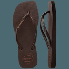 The Havaianas Slim Square Logo Pop Up is a model favorite. The square-toe silhouette is sleek, modern and perfect for any closet. Available in neutral tones, discover our newest version with a metallic logo detail on the strap for extra sophistication. Upper: 100% PVC Outsole: 98.5% rubber, 1.5% PU Thong style Square shaped Cushioned footbed with textured rice pattern and rubber flip flop sole Made in Brazil Black Luxury Flip Flops, Cheap Black Flip Flops For Summer, Luxury Classic Square Toe Sandals, Luxury Flat Flip Flops For Summer, Luxury Black Summer Flip Flops, Cheap Gap Sandals For Summer, Cheap T-strap Flip Flops For Summer, Cheap Non-slip Sandals For Vacation, Trendy Cheap Summer Flip Flops