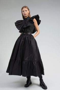 Closed neck taffeta top and skirt – HerTrove Minimal Dresses, Taffeta Top, Marchesa Couture, Black Fr, Taffeta Skirt, Midi Dress Style, Ruffled Top, Long Midi Dress, Skirt Long