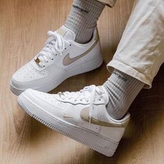 Beige Swoosh Handmade Custom Air Force 1-shecustomize Shadow Af1, Shadow Outfit, Nike Air Force 1 Custom, Air Force 1 Shadow, Air Force 1 Custom, Custom Air Force 1, Cheap Nikes, Unique Materials, Sleek Look