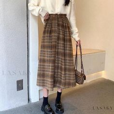 Lasaky - Brown Checkered Pleated Midi Skirt with High Waist and Large Hem Umbrella Style Zara Skirt Outfit, Fuzzy Jacket Outfit, Brown Long Skirt, Washington Fashion, Rainbow Party Food, Warm Skirts, Long Plaid Skirt, Checked Skirt, Fashion Umbrella