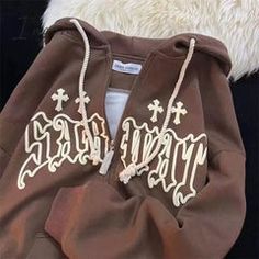 Alt Cute Zip Up Hoodie Cute Zip Up Hoodie, Grunge Sweatshirt, Hoodie Grunge, Trendy Summer Fits, Gothic Streetwear, Cargo Pants Streetwear, Beach Crop Tops, Hip Hop Jacket, Preppy Women