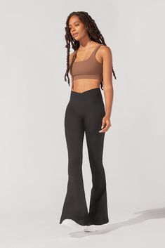 Our Y2K-inspired flared legging just got even more dramatic. With their just-below-the-knee flare, these leg-lengthening bell bottoms add a retro-inspired touch to any outfit. Compression Level: Performance Level: Popflex Outfits, Theater Camp, Bell Bottom Leggings, Perfect Leggings, Buy Leggings, Flared Leggings, Leggings Hoodie, Workout Fits, Comfortable Leggings