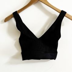 Nwt Free People Movement Bra Size Xs/S New With Tags Tags Have Been Marked To Prevent In Store Returns Fitted V-neck Crop Top For Loungewear, Seamless V-neck Crop Top For Party, Black Stretch V-neck Crop Top, Black Low-cut Crop Top With Built-in Bra, Chic Black Bra-friendly Tops, Chic Black Low-cut Crop Top, Seamless V-neck Party Tops, Chic V-neck Bra-friendly Crop Top, Chic V-neck Crop Top