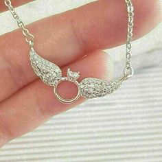 (eBay) Women Wing's Pendant 14K White Gold Plated 3Ct Round Cut Lab Created Diamond Wings Jewelry, قلادات متدلية, Diamond Angel, Wing Jewelry, Angel Jewelry, Bridesmaid Gifts Jewelry, Bangles Jewelry Designs, Gold Jewelry Simple, Wing Necklace