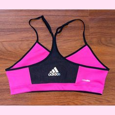 Beautiful Neon Pink And Black Adidas Original Sports Bra -Brand New And Never Worn! -Does Not Include Bra Inserts -Perfect For Any Workout Or For Beach Wear -Adjustable Straps -Sheer Black Material In Back Gym Girlie, Adidas Tech, Adidas Crop Top, Adidas Sports Bra, Bra Inserts, Gray Sports Bra, Printed Sports Bra, Adidas Original, Adidas Originals Women