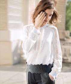 Romanella bis a new white shirt of the collection fall winter 2015 Anne Fontaine. White Shirts For Women, White Shirt Blouse, Classic White Shirt, White Shirt Dress, Luxury Dress, Shirt Collection, White Shirts, French Design, Dress Shirts