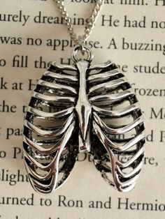 ⚡Buy 2023 Vintage Skeleton Pendant Necklace Silver ONE SIZE under $3.00 in Necklaces at AnotherChill.com Online. Color:Silver. Size:One Size. Composition: Alloy. Length:17.7-19.7inch. Style: Casual. ✓2023 S/S OUTFITS. Check reviews and buy Vintage Skeleton Pendant Necklace today. Ribcage Necklace, قلادات متدلية, Cage Necklace, Caged Necklace, Grunge Jewelry, Edgy Jewelry, Dope Jewelry, Funky Jewelry