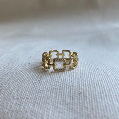 ✦ 14k Solid Gold (Available in rose gold, Yellow Gold, or White Gold)✦ Measures Approx. 8mm Width / 1.00mm Thickness.✦ High Polished Finish.✦ Diamond: 0.9mm *126pcs (Si1 / G-H Color)✦ This listing is for one ring.✦ Free Ring Gift Box Included.✦ If you need any questions please leave me a message I am always happy to help you! • Ready to Ship in 3-5days✦ All of our jewelry is handmade in our studio in the U.S.- Handmade in New York with Love----------------------------------------------✉ If you s Stackable Yellow Gold Chain Ring For Promise, Gold Infinity Eternity Band For Promise, Gold Infinity Ring With Prong Setting, Gold Stackable Chain Ring For Promise, 14k Gold Tarnish Resistant Chain Ring For Promise, Tarnish Resistant White Gold Chain Promise Ring, Gold Chain Link Promise Ring, Luxury Gold Ring With Chain Detail, Gold Diamond-cut Chain Link Jewelry