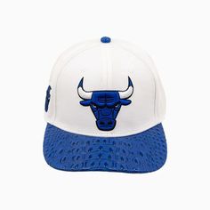 Pro Standard Men's Chicago Bulls NBA Leather Visor Flatbrim Hat Flat Brim Snapback Hat For Sports Fans, Throwback Snapback Hat With Curved Brim For Sports, Baseball Season Sports Fan Snapback Hat With Flat Brim, Sports Fan Snapback Hat For Baseball Season, Flat Brim Baseball Cap For Game Day, Throwback Snapback Hat For Sports Events, Collegiate Snapback Hat With Flat Brim For Fans, Collegiate Snapback Hat With Flat Brim, Collegiate Style Snapback Hat With Flat Brim For Fans