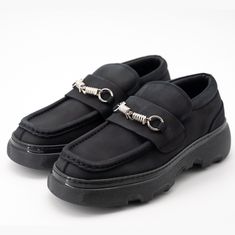 size 41 - according to Burberry size chart it is 8US Burberry Wire Creeper Black grey Clamp On New in box. Comes with dust bags Burberry London, Creepers, Black Grey, Dress Shoes Men, Burberry, Men's Shoes, Dress Shoes, Black And Grey, Dust Bag