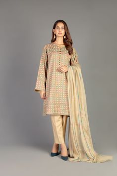 Suits For Wedding, Pakistani Designer Suits, Gul Ahmed, Beige Dress, Casual Home, Ladies Clothing, Lawn Suits, Beige Dresses, Pakistani Designers