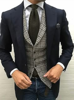 Suits Coat Outfit Men, Sport Coat Outfit, Mens Fasion, Cocktail Outfit, Mens Fashion Smart, Mens Fashion Blog, Coat Outfit, Elegant Man, Sharp Dressed Man