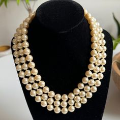 Vintage Carolee Faux Pearl Necklace Classic Cream Necklace For Party, Faux Pearl Necklace, Jewelry Vintage, Womens Jewelry Necklace, Faux Pearl, Pearl Necklace, Jewelry Necklaces, White Gold, Women Jewelry