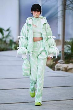 Futuristic Clothes, High Fashion Art, Creative Clothes, Aesthetic Fits, Illustration Fashion Design, Oversized Jacket, Fashion Line