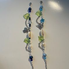 A handmade bracelet set inspired by Lo'ak and Neteyam in Avatar the way of water. Lo'ak And Neteyam, Avatar Bracelet, Avatar The Way Of Water, Bracelet Ideas, Handmade Bracelet, Charm Bracelets, Handmade Bracelets, Bracelet Set, Avatar