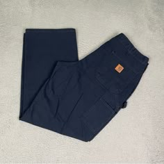 Carhartt Navy Carpenter Pants Size 36 X 30 30 Inches Inseam. 9.5 Inches Leg Opening. 17 Inches Waist. 10/10 Condition. Brand New With Tags Any Questions Feel Free To Ask Will Ship Within 24 Hours Of Purchase. Pants For Guys, Blue Pants Outfit, Men Carhartt, Carhartt Pants, Carhartt Jeans, Finding My Style, Guys Clothing Styles, Wardrobe Accessories, Accessories Style