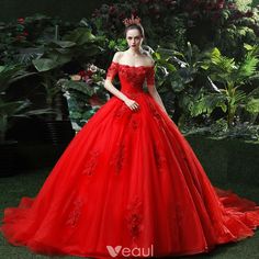 Chic / Beautiful Red Wedding Dresses 2018 Ball Gown Appliques Beading Sequins Off-The-Shoulder Backless Sleeveless Cathedral Train Wedding Wedding Dress Off Shoulder, Red Wedding Gowns, Red Ball Gowns, Red Ball Gown, Wedding Dress Types, Shoulder Wedding Dress, Short Sleeve Wedding Dress, Red Wedding Dress, Lace Applique Wedding Dress