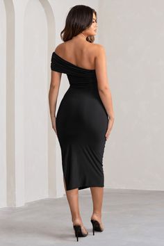 Our silhouette-enhancing Odelia midi dress is the answer to your special occasions this season. Carefully designed with our premium jersey fabric in a classy black hue. this sophisticated one shoulder bardot is perfect for revealing your feminine shoulders and its flattering ruching side detail complete with a side split will contour your beautiful hourglass figure. This midi dress is perfect for your next winter wedding. VIP party or black-tie event. A gorgeous blend of luxe design with a glamo Feminine Shoulders, Luxe Design, Pregnant Wedding, Platform Heels Boots, Wedding Shoes Bride, Black Dress Prom, Black Tie Gala, Maternity Jumpsuit, Ruched Midi Dress