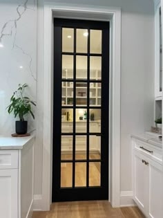 bold-line-iwd-single-interior-iron-wrought-french-door-cifd-in016-square-top-thick-frame Traditional French Doors, Pintu Interior, Steel French Doors, Double Doors Interior, Home Door Design, Glass Doors Interior, French Doors Interior, French Interior, Home Doors