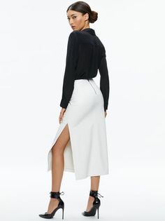 PREP STYLE | Alice and Olivia Chic Midi Dress With Lined Skirt, Chic Flared Midi Dress For Work, Chic Midi Dress With Flared Skirt For Work, Fall Night Out Midi Pencil Skirt, Trendy Maxi Skirt For Night Out, Sleek Midi Skirt, Chic Midi Pencil Skirt For Date Night, Midi Pencil Skirt For Date Night In Fall, Chic Midi-length Skirt For Date Night