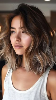 30 Short Hairstyles for Round Faces: Unlock Your Glamour Short Lob Haircut Brunettes, Lob Aline Haircut, Lob Haircut On Round Face, Fall Hair Inspiration Short, Shoulder Length Bob Balayage, Short Hair Cuts For Women Styles, Short Hairstyle Women Long Bob, Messy Lob With Curtain Bangs, Mid Hair For Round Face