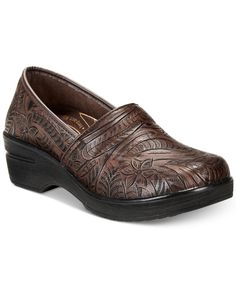 Easy Street livens up a classic silhouette with cool designs and unique comfort features on these Lyndee clogs. Brown Clogs, Platform Clogs, Street Shoes, Womens Pencil Skirts, Easy Street, Womens Mules, Slides Shoes, Clogs Shoes, Tommy Hilfiger Women