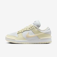 The '80s b-ball icon returns with classic details and throwback hoops flair. Channeling vintage style back onto the streets, its padded collar and extra-puffy silhouette let you take your game anywhere—in comfort. Preppy Nike Dunks, Nike Shoes Women Dunks, Nike Dunks White, Nike Shoes Dunks, Womens Nike Dunks, Nike Dunks Outfit Woman, Nike Dunk Low Women, Nike Dunk Low Twist, Womens Nikes