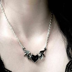 Alchemy Gothic Jewelry, Choker Collar Necklace, Retro Accessories, Witch Jewelry, Couple Necklaces, Wing Necklace, Skull Earrings, Trendy Necklaces, Heart Shape Pendant