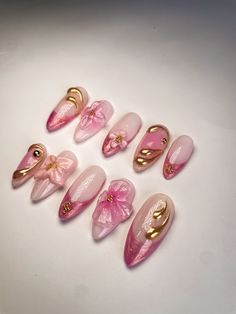 3D Flower Pink Press On Nails made for you. In the picture - medium almond shape.   Very high quality and will last you up to 2 weeks. After right removal can be reusable. Just choose the shape and length of the nail you would like and choose the size of your nail bed, or choose the option - custom.  I highly recommend to purchase my Nail Sizing Kit from my page to make sure they fit perfectly before purchasing any designed Press On Nails Nail Ideas 3d Art, Pink And Gold Flower Nails, 3d Almond Nail Designs, Pink Gold Chrome Nails, Summer 3d Flower Nails, Acrylic Nails 3d Designs, Nail Ideas 3d Flowers, Nails With Flowers 3d, 3 D Flower Nails