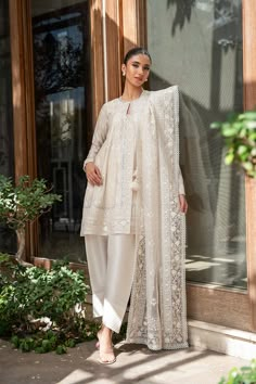 Ashi Azalea Wedding, Organza Kurta, Sania Maskatiya, Desi Outfits, Pakistani Fancy Dresses, Pakistani Clothes, Desi Clothes, Draped Skirt, Designer Dresses Casual