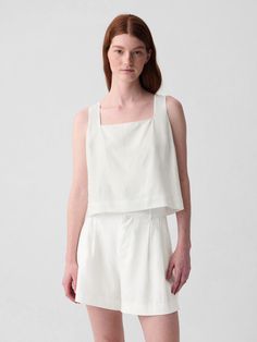 Linen-Blend Button-Back Cropped Tank Top | Gap Fitted Cropped Top By Gap, Fitted Linen Tank Top For Everyday, Chic Sleeveless Gap Tops, Chic Sleeveless Tops By Gap, Fitted Linen Tank Top For Spring, Casual Slightly Cropped Summer Tank Top, Casual Slightly Cropped Tank Top For Summer, Chic Cropped Tank Top For Everyday, Gap Cropped Tops For Spring