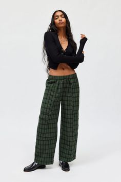 BDG Charlie Gingham Wide-Leg Pant Gingham Pants, Vintage Pants, Wardrobe Basics, Gingham Print, Poplin Fabric, Bottoms Pants, Clothes For Sale, Wide Leg Pants, Gingham