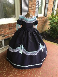 Dress of the Day**Plus Size Navy Taffeta ballgown**$199 Today at Cumberlandriversutlery.com Vintage Ball Gowns, Civil Wars, History Of Fashion, Victorian Vintage, Historical Dresses, Southern Belle, Ladies Fashion, Midnight Blue